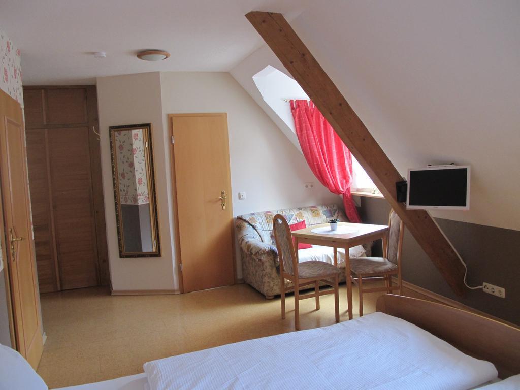 Hotel Weinhof Michael Morbach Zeltingen-Rachtig Zimmer foto